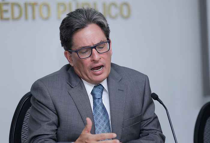 Colombia reajusta condiciones para subastas de deuda pública